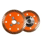 Discos diamantados de alto desempenho com cor laranja e design robusto, ideal para corte em diferentes materiais e superfícies.