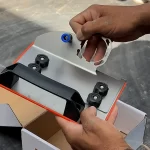 Suporte de esmerilhadeira para corte e chanfro de 45 graus, facilitando o trabalho de cortes precisos em diferentes materiais.